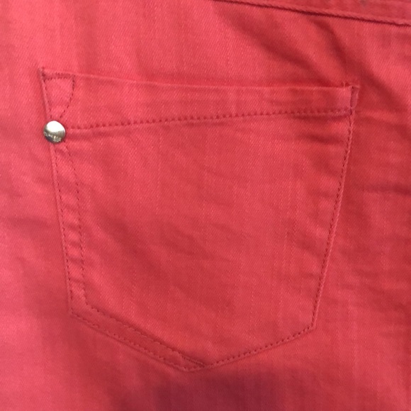 EXPRESS Pink Denim Mini Skirt Size 4 - Picture 6 of 10